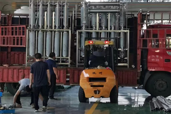 天氣再炎熱，也要按時發(fā)貨